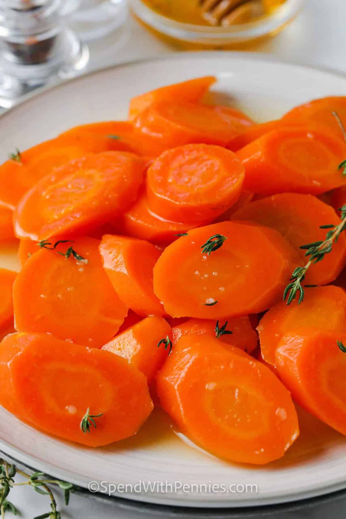 Quick Honey Glazed Carrots: Fast Stovetop Sweet & Savory Side